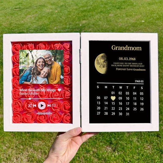 Klyvora Personalized Love Calendar Frame